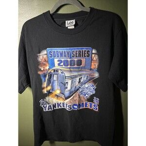 Vintage 2000 World Series NY Mets vs NY Yankees Subway Series Men Medium T-Shirt